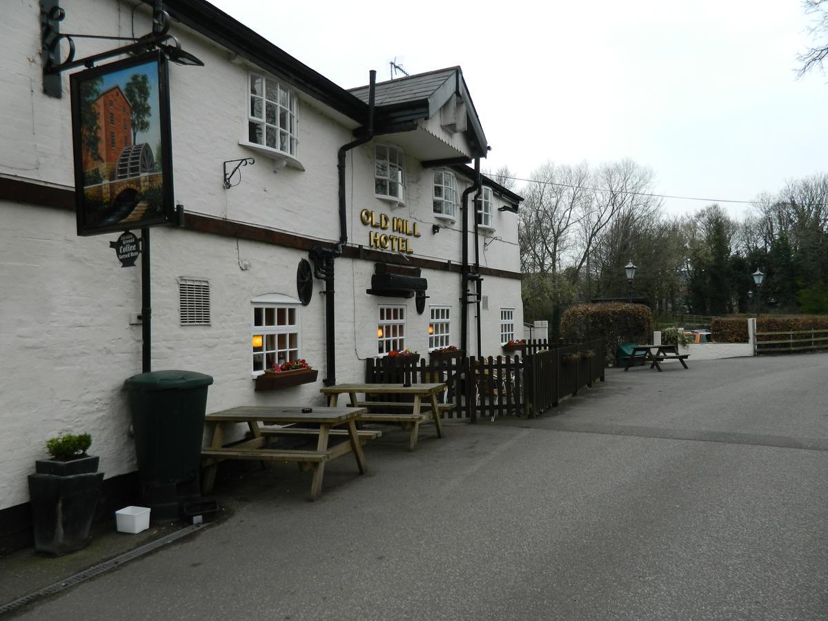 The Old Mill Hotel Alsager Esterno foto